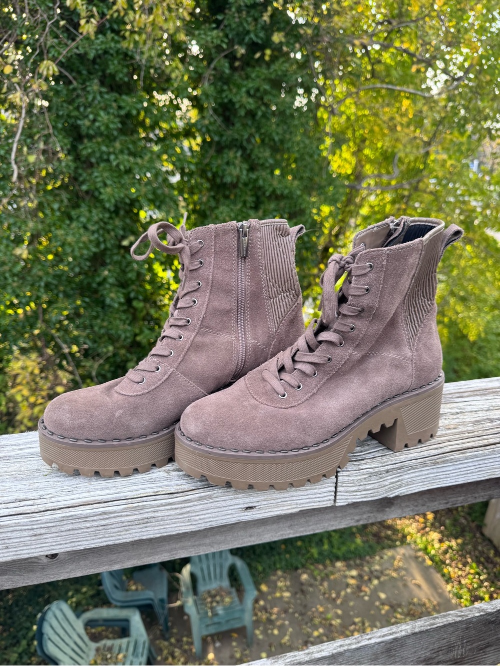 Vince Camuto Mabrela Combat Boots / 9.5